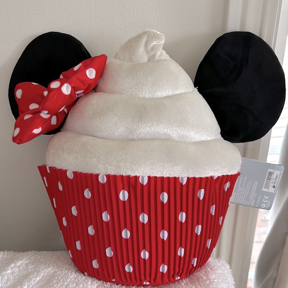 Minnie Mouse cupcake plushie pillow